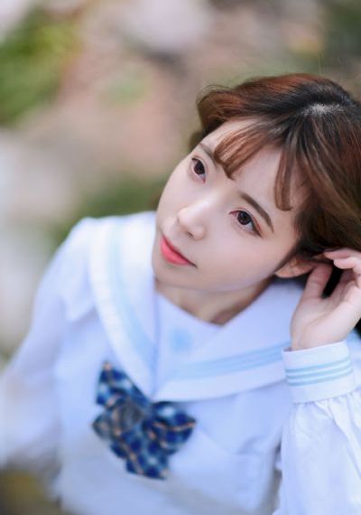 年轻的女教师_1080完整视频观看