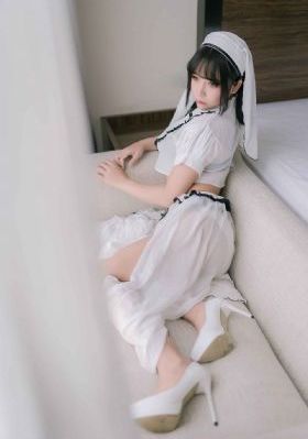 裙子底下是怪兽_1080电影在线观看