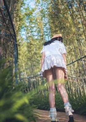 少妇丰满极品嫩模白嫩_BD韩语免费观看